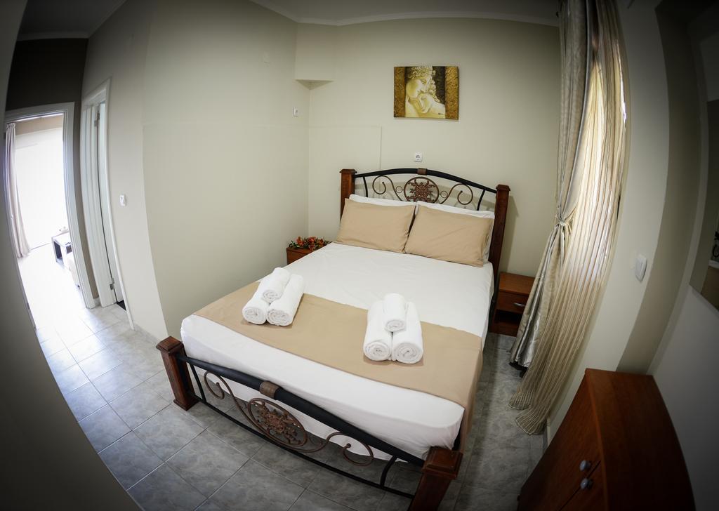 Crown Hotel Nea Skioni Esterno foto